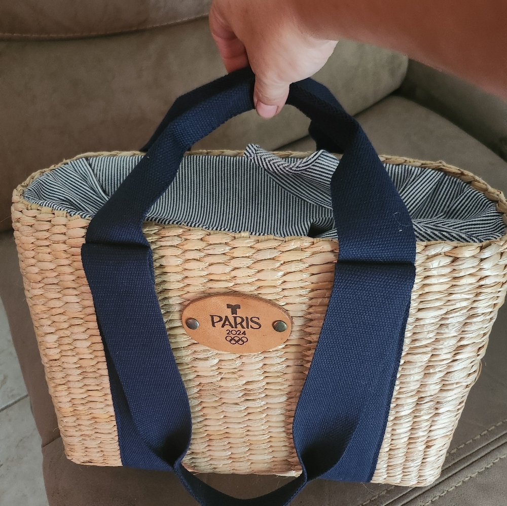Picnic Time Parisian Picnic Basket NEW